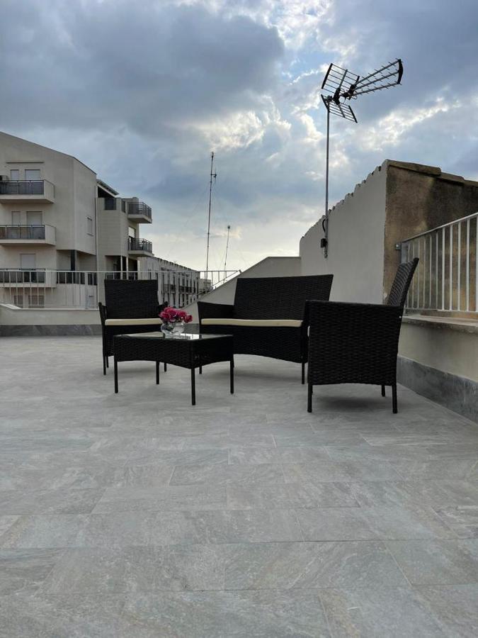 Casa Vacanze Al Trenta3 Марсала Экстерьер фото